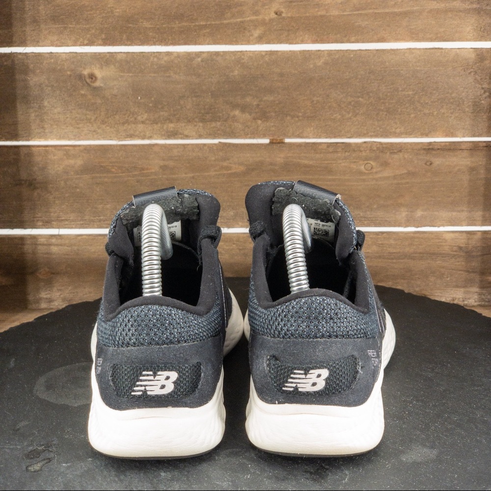 New Balance Fresh Foam Womens Size 6B - Picture 5 of 9
